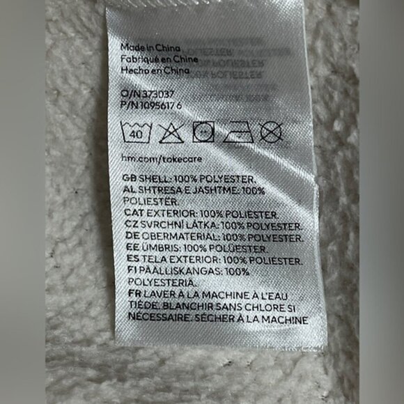 H&M Divided White Sherpa Teddy Fleece Pullover Jacket - Size Small - Picture 12 of 12